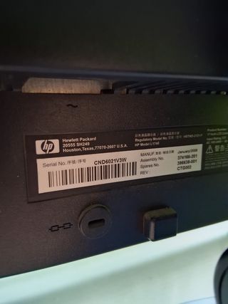 Monitor HP 17" plata + Teclado