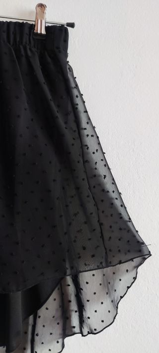 Falda negra tul
