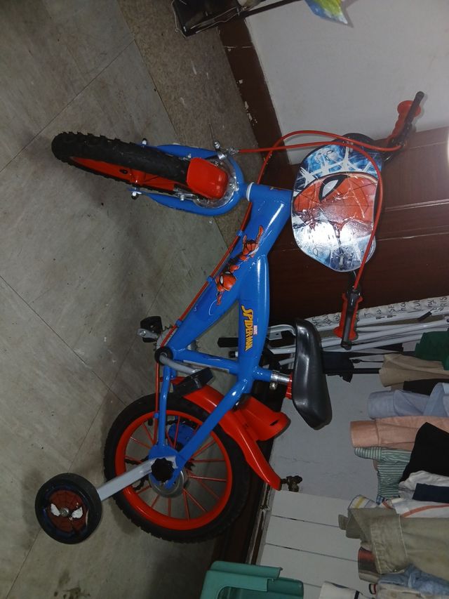 Bicicleta Spiderman (no tiene cadena)