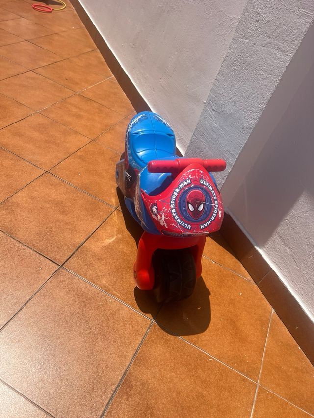 Moto Spiderman infantil