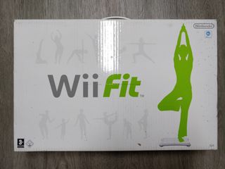 Wii Fit Nintendo Wii + Silicon Fit