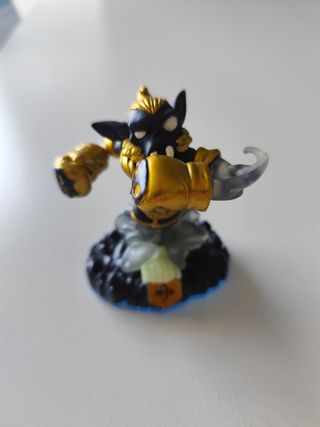 Pack 8 Skylanders: 6 normales + 2 especiales