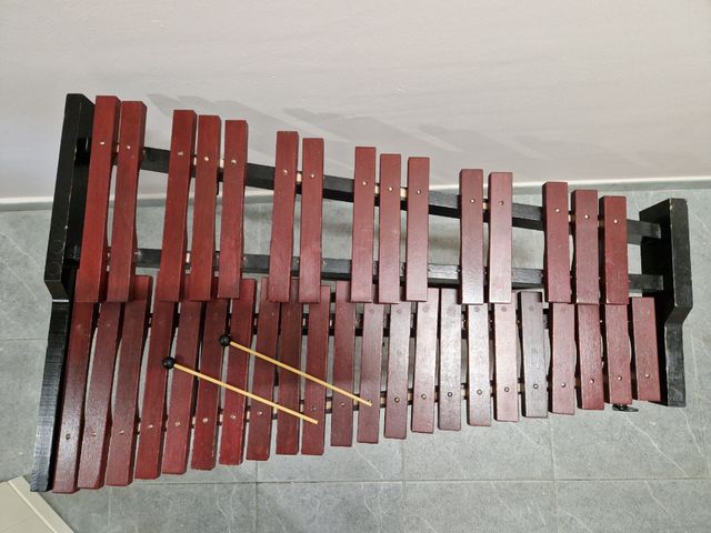 Xilófono 37 Barras, 3 Octavas.