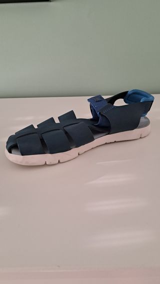 Sandalias niño azul marino
