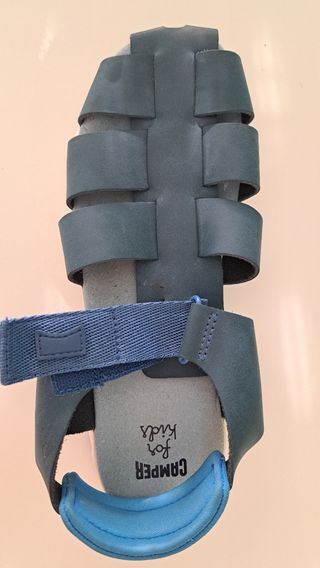 Sandalias niño azul marino