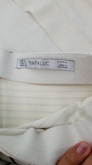 Falda rayada blanco y negro