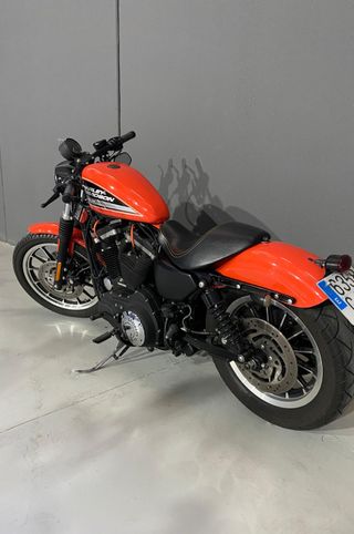 Harley Davidson Sportster 883R