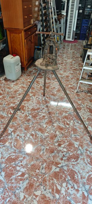 Prensa tubos antigua