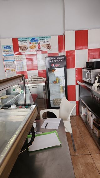 Restaurante kebab cafétéria todos muy équipados
