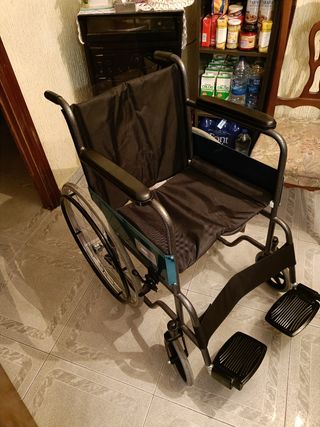Silla de ruedas plegable