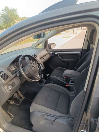 Volkswagen Touran 2015