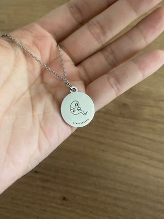 Collar plateado Feid