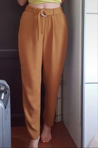 Pantalones Zara mostaza 