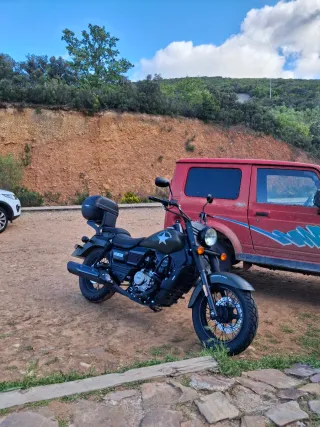 Moto UM renegade comando - 125cc