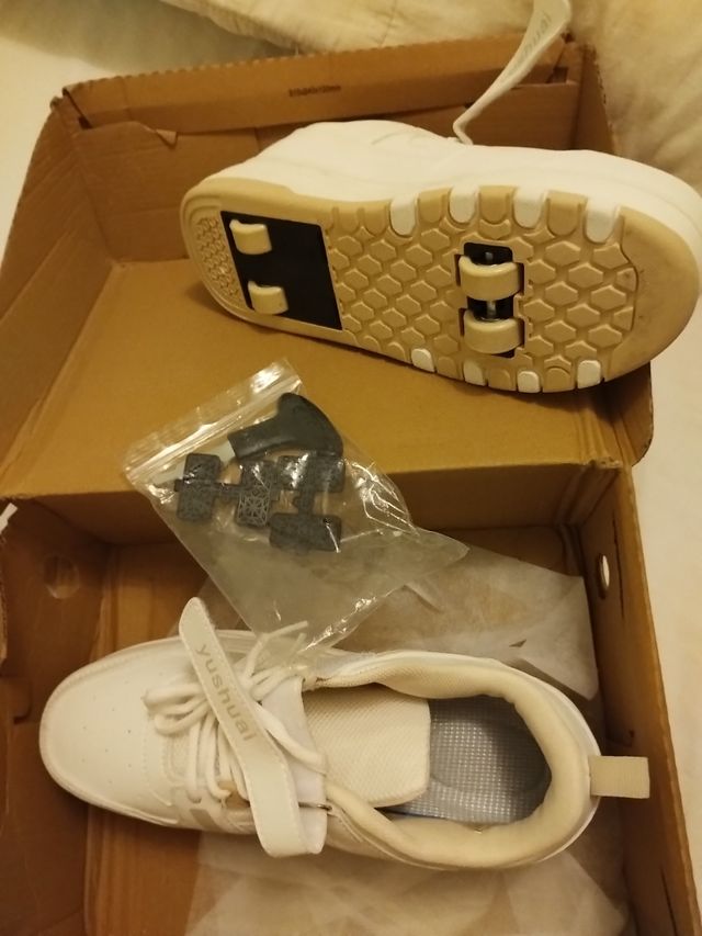 Scarpe rotelle Yushuai