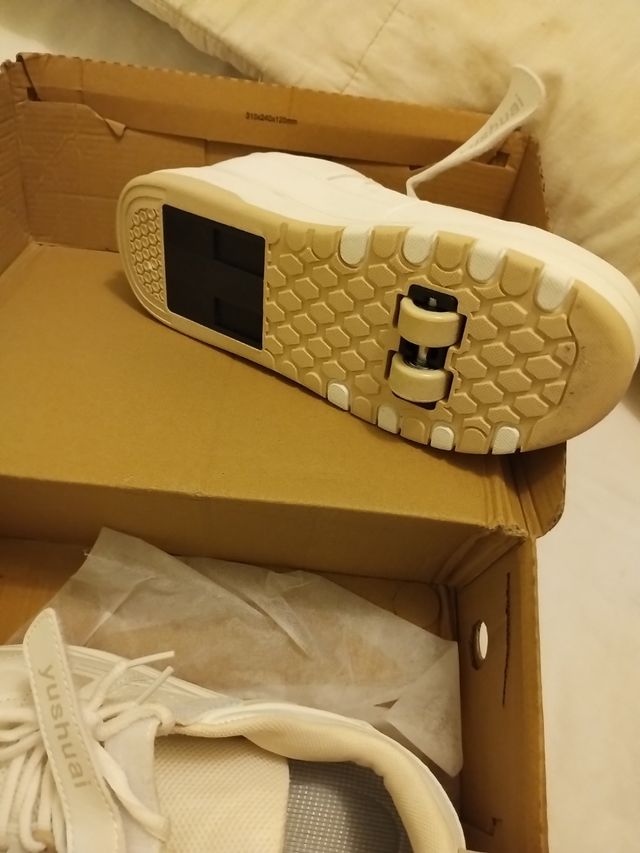 Scarpe rotelle Yushuai