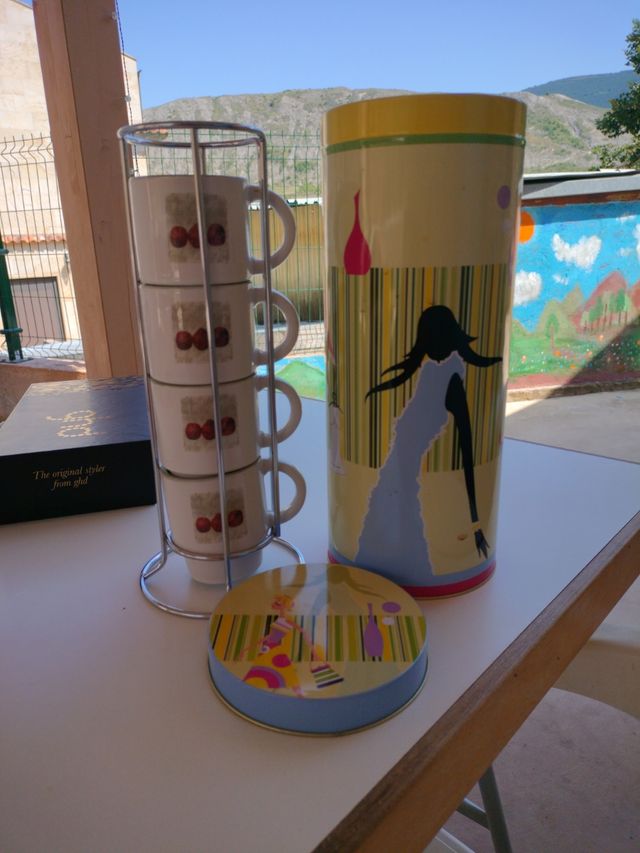 Juego tazas café - 4 tazas + soporte