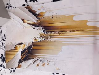 Lienzo dorado y blanco