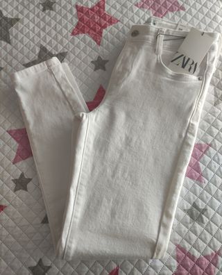 Jeans Zara blancos talla M