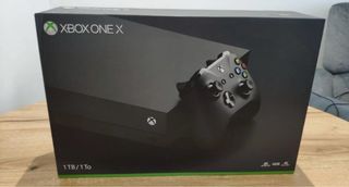 Xbox ONE X 1 TB + GTA 5 - Nero
