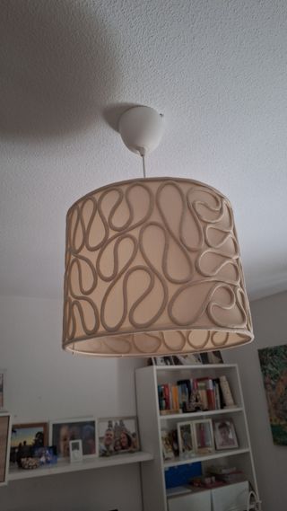 Lámpara IKEA beige