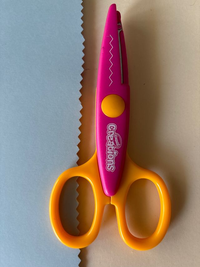 Tijeras rosas para recortar Crayola Creations 13cm