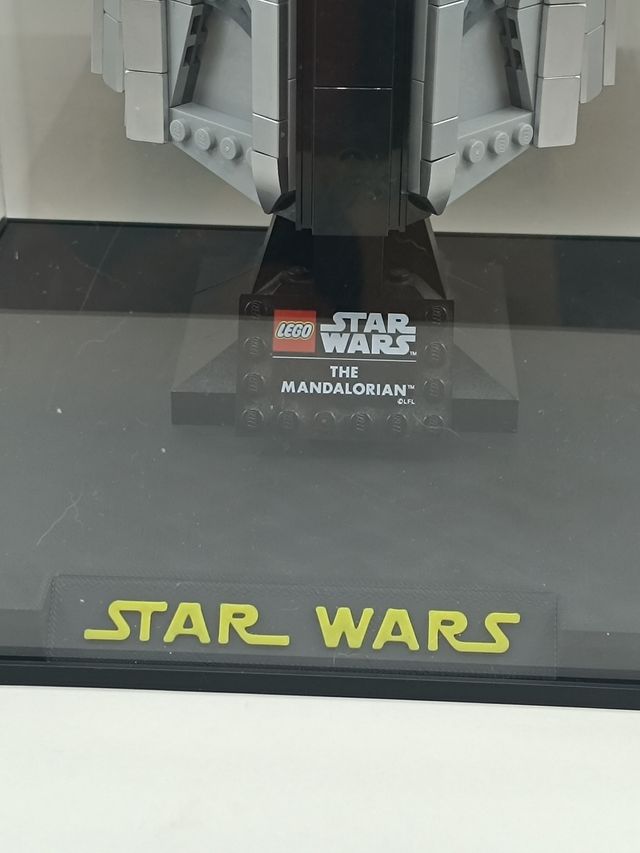 Casco Lego Star Wars y Marvel - Vitrina expositor