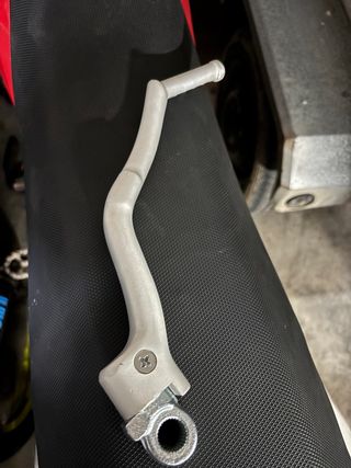 Pata arranque moto