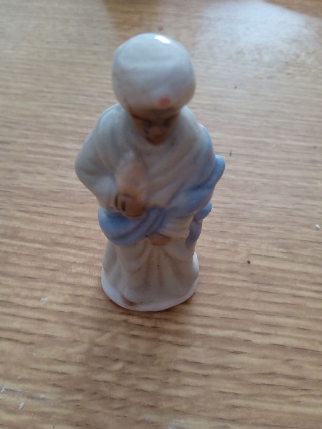 Figura porcelana hombre