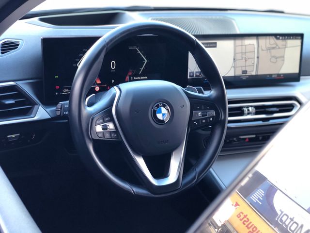 BMW 318dA TOURING G21.