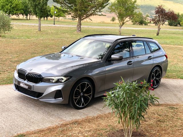 BMW 318dA TOURING G21.