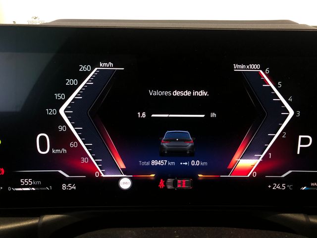 BMW 318dA TOURING G21.