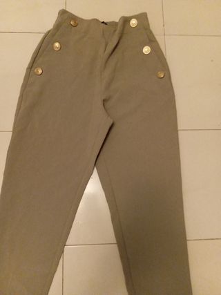 Pantalón beige Zara -talla S