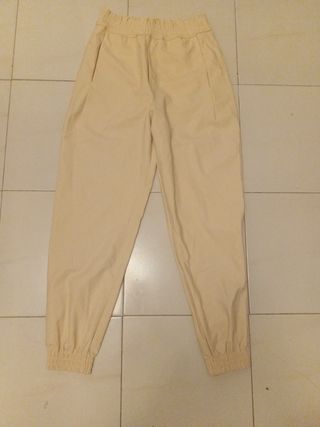 Pantalones Zara beige