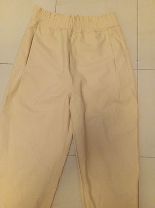 Pantalones Zara beige