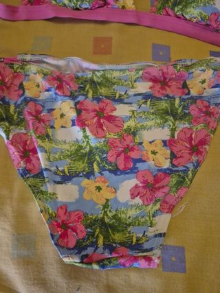 Bikini estampado flores🌺