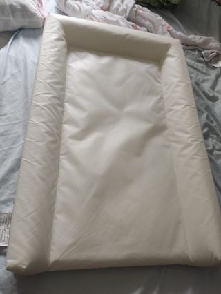 Cambiador bebé Ikea + funda