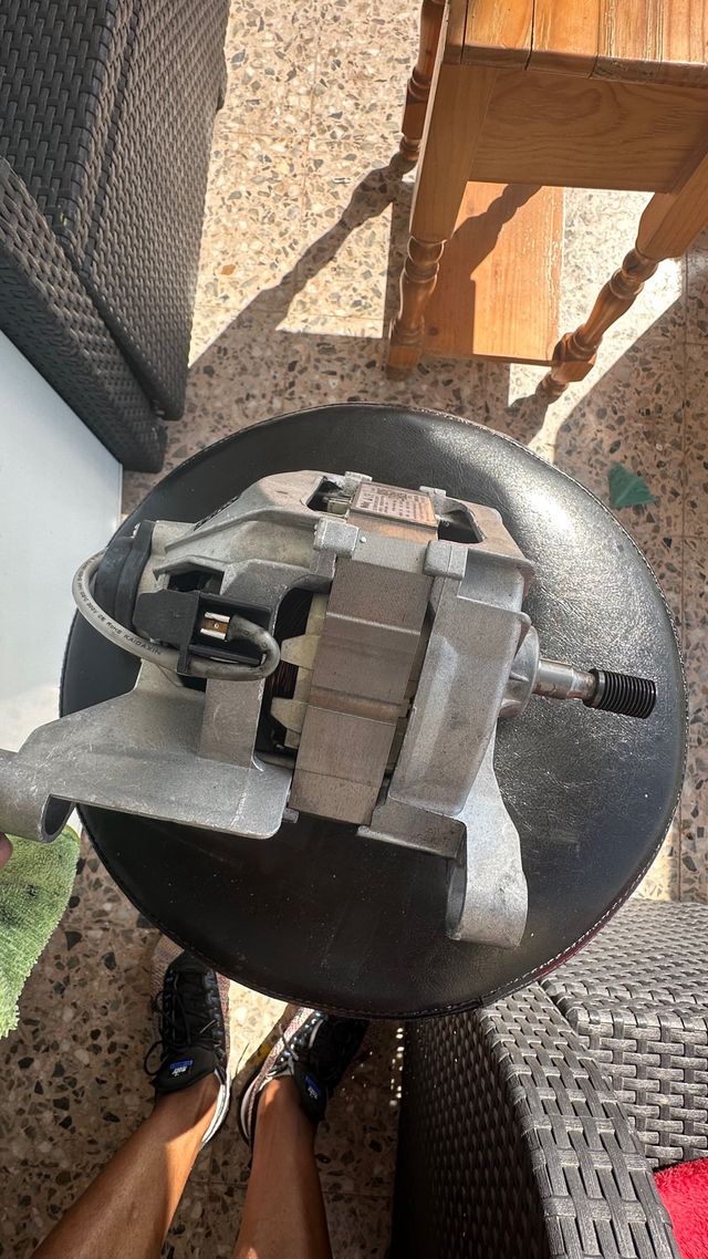 Motor lavadora Indesit usado