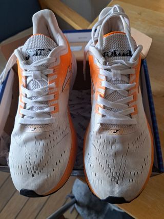 Zapatillas Joma deportivas mujer blancas y naranja