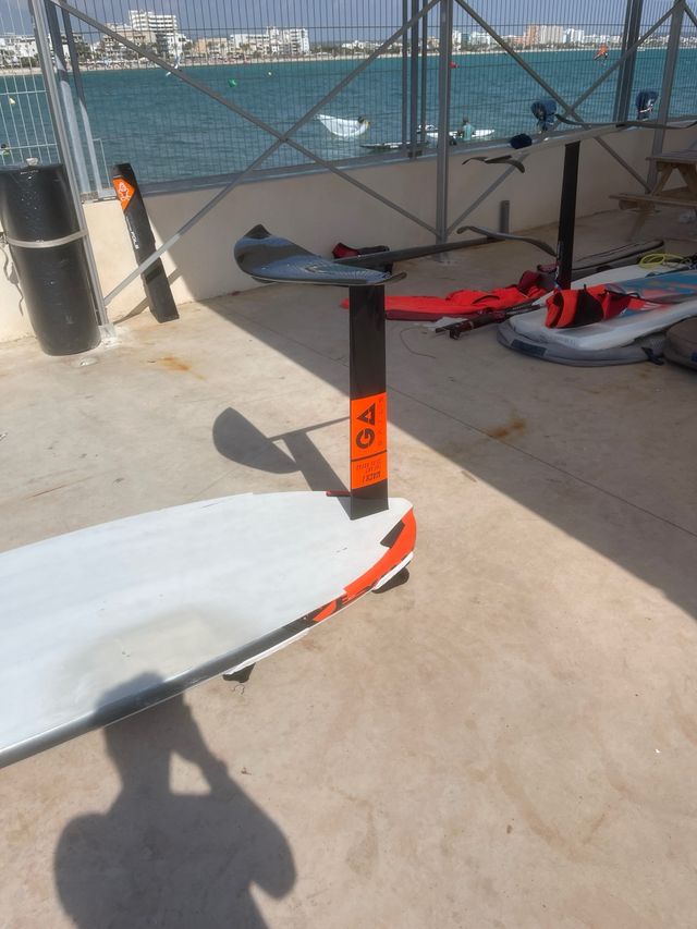 Windsurf Foil: Tabla + Foil