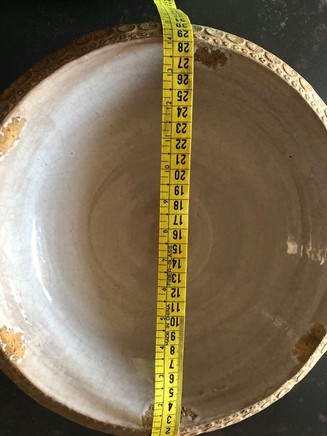 Centro de mesa cerámico con pie