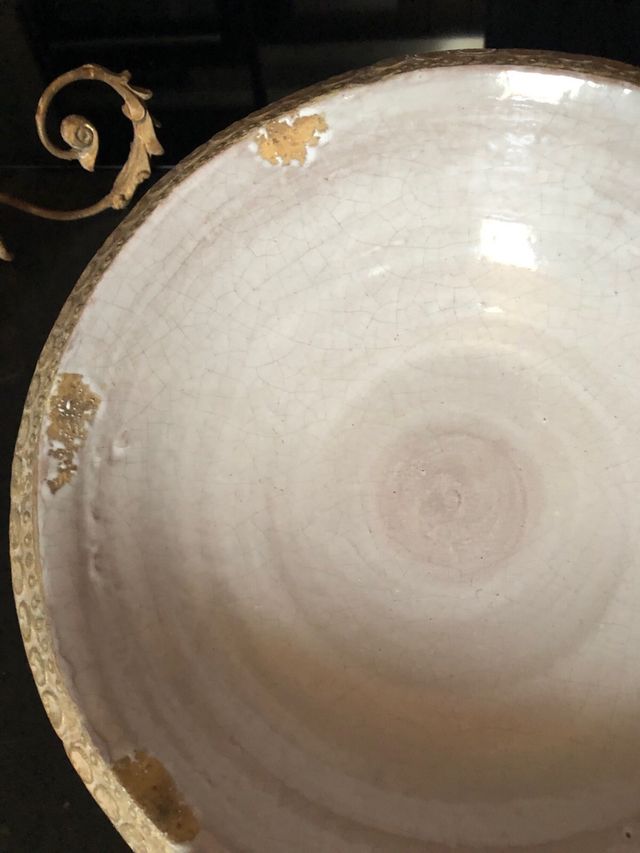 Centro de mesa cerámico con pie