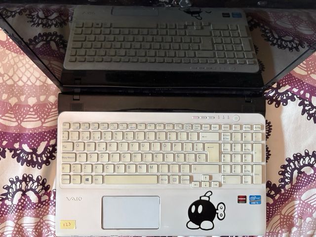 Portátil SONY Vaio Sve1512c5e - Pantalla rota