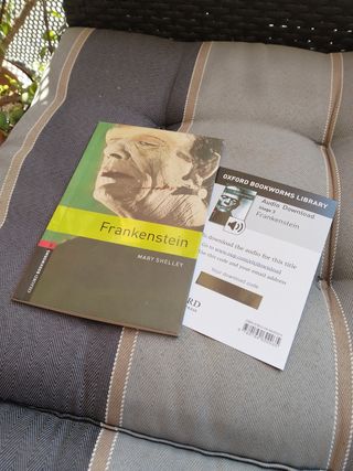 Oxford Bookworms Library: Level 3:: Frankenstei...