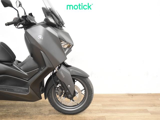 YAMAHA XMAX 125