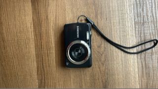 Cámara Samsung 14.2MP - Negra