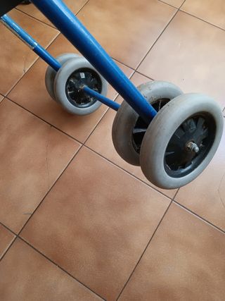Andador con ruedas
