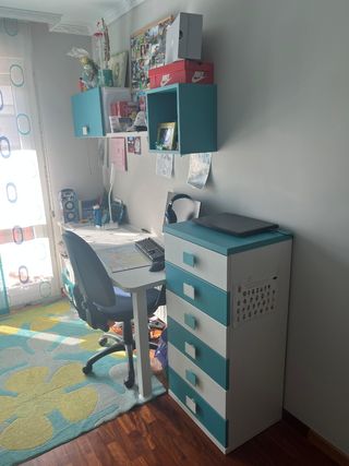 Litera de madera con escaleras +mesa+ cajonera