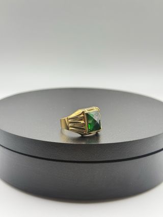 Ref243 Anillo de esmeralda de oro de 18k