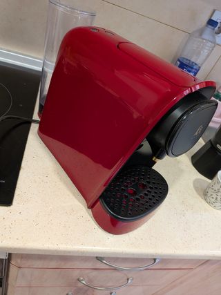 Cafetera Philips Lor Barista, roja